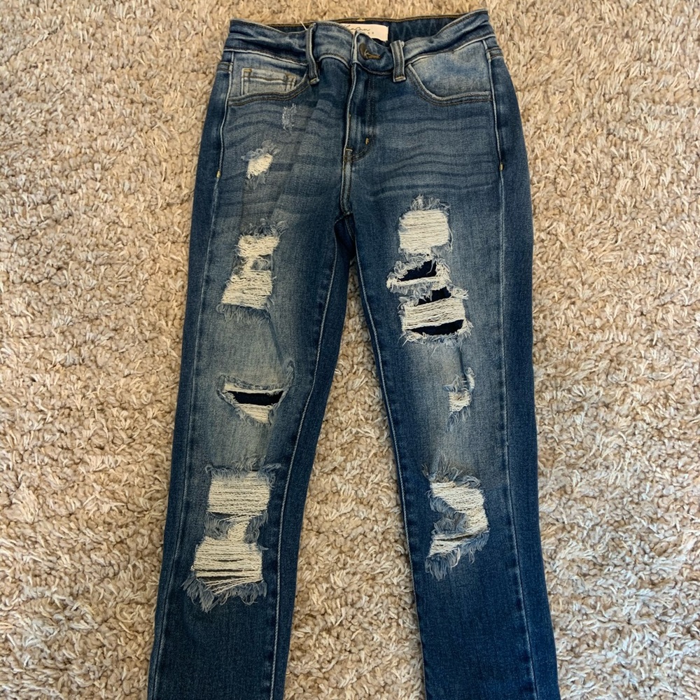 Kan Can Ripped Jeans